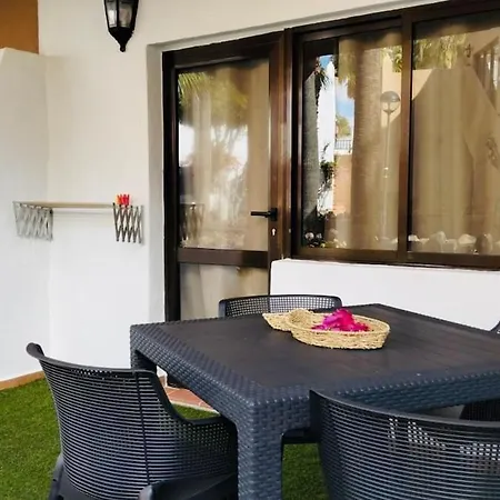Amelia Oasis Dunas -corralejo-